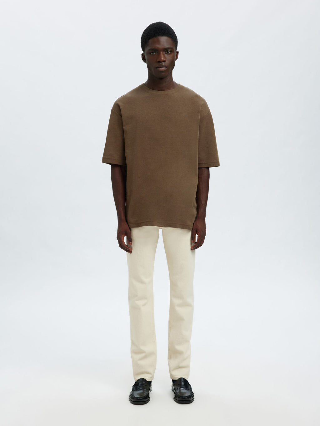 T-shirt Selected O-Neck marron, look complet en pied