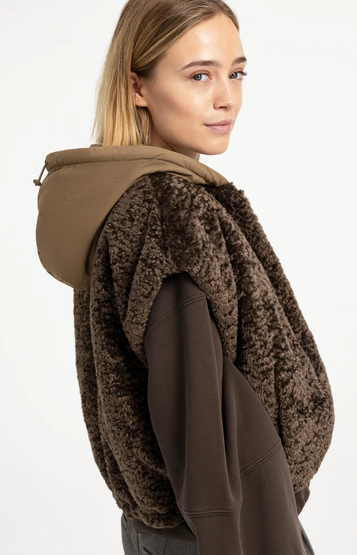 Reversible Fausse Fourrure Capuche